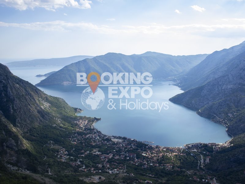 Booking Expo Holidays